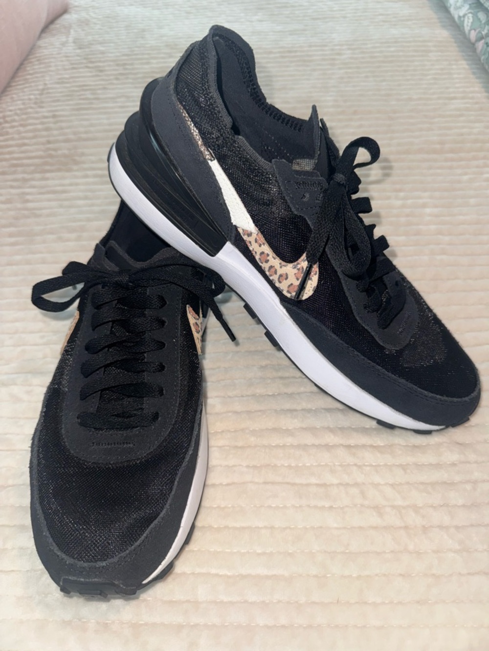 Women’s Nike sneakers